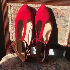 Dorothy T-Straps